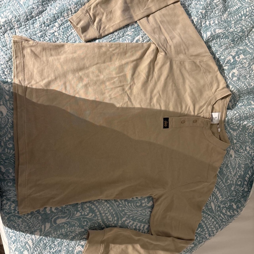 Thick Ovo long sleeve Henley, like-new condition
